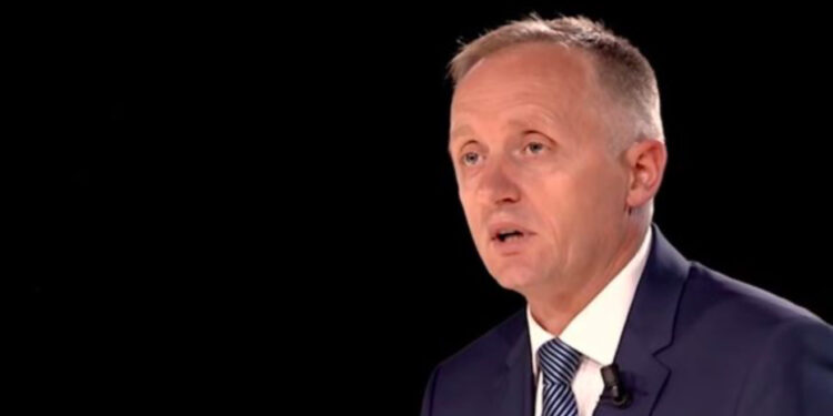 Lutfi Dervishi për protestën e opozitës: U nisën të largonin Ramën, por si fillim hoqën Salianjin nga grupi i Whatsapp!