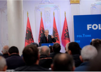 “Meritojnë hurin, por s’jemi parti e dhunës!”, Berisha kundër skenarëve të dhunshme në protesta, thirrje Ramës: Gjej vrimën e miut dhe futu!