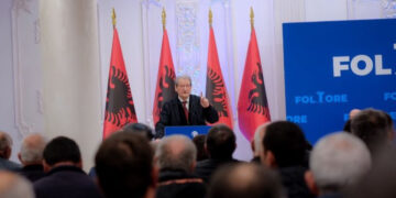 “Meritojnë hurin, por s’jemi parti e dhunës!”, Berisha kundër skenarëve të dhunshme në protesta, thirrje Ramës: Gjej vrimën e miut dhe futu!