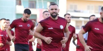 Incidenti në Flamurtari: Futbollisti i huaj përballet me kërcënime, pyetje mbi pagat e tij të paarsyetuara.