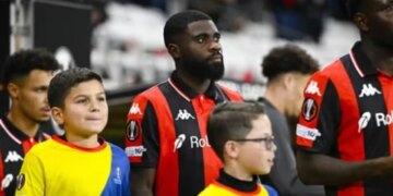 Incidenti në Nice; futbollistët përballen me sulme nga tifozët pas humbjes ndaj Lorientit