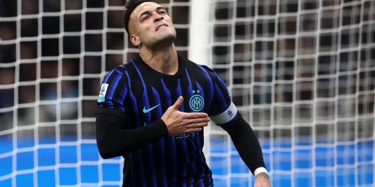 Interi triumfon me katër gola ndaj Comos dhe renditet në krye të klasifikimit.