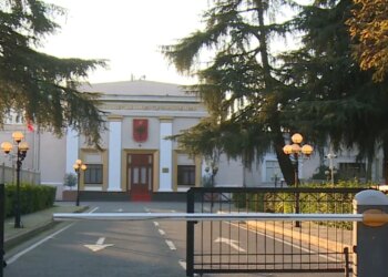 Interpelanca me Ramën dhe zgjedhja e Avokatit të Popullit, përfshihen në agjendën e seancës maratonë të së enjtes.