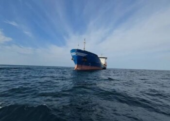 Irani kap një anije cisternë në Gjirin e Omanit me 6 milionë litra naftë të kontrabanduar.