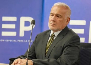 Ish-koloneli kolumbian dënohet me 20 vite burg për vrasjen e 72 civilëve gjatë luftës ndaj guerilave.