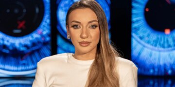 Ish-kunati që vrau motrën dhe të fejuarin në oborrin e shtëpisë, kush është Juela, pjesëmarrësja e re në Big Brother Vip 5?