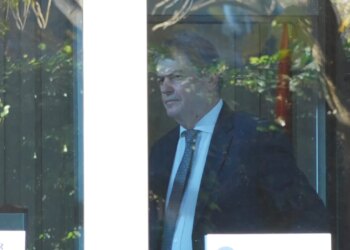 Ish-presidenti Bamir Topi paraqitet në SPAK lidhur me çështjen e “21 janarit”