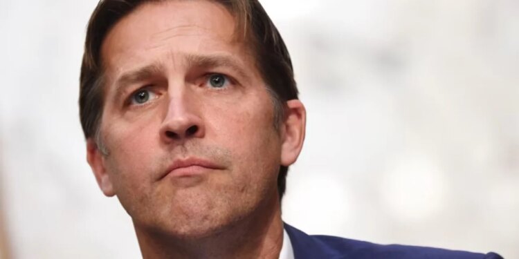 Ish-senatori amerikan Ben Sasse: Nuk do të dorëzohem pas diagnozës së kancerit.