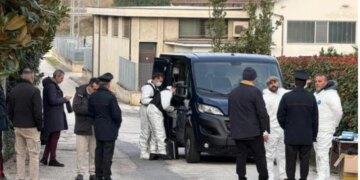 Itali/ Trupi i një 49-vjeçareje gjendet në Ankona, ndërsa burri i saj, i dënuar më parë për dhunë, është në kërkim.