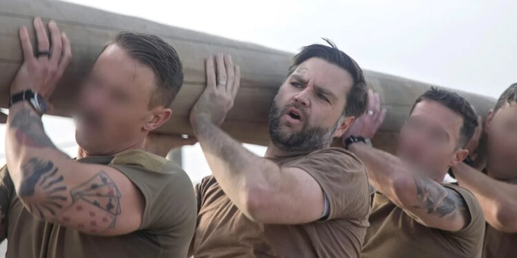 JD Vance ushtron me ushtarët amerikanë dhe britanikë: "E ndiej si të më ketë goditur një tren"