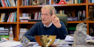 “Ja ku përfundoi Shabani”, Berisha dërgon mesazh Lapajt dhe Shehajt: I kemi ftuar, por po sillen si opozitë e opozitës.