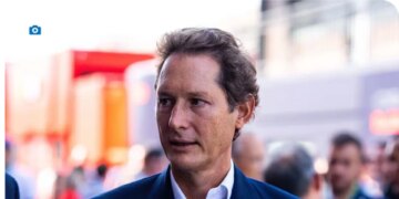 Juventus, tingujt e sirenave arabe; një ofertë prej 2 miliardë eurosh, ky është qëndrimi i John Elkann…