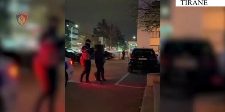 Katër persona në Tiranë arrestohen nën akuzën e veprave të ndryshme penale.