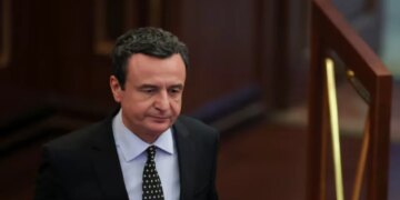 Kosova fillon pranimin e migrantëve të deportuar nga Shtetet e Bashkuara, Kurti: Ata që nuk i pranon Amerika në territorin e saj…