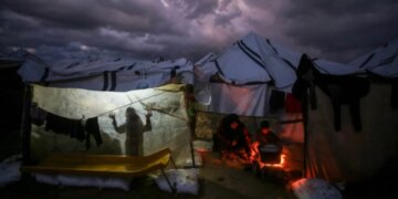 “Krizë humanitare e re në Gaza”/ Izraeli njofton për ndërprerjen e ndihmave për shkak të mosrespektimit të regulave nga organizatat ndërkombëtare.