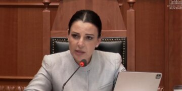 Kushtetuesja pranon apelimin e Ramës, Belinda Balluku kthehet në pozitën e saj.