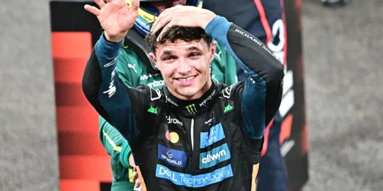 Lando Norris shpallet për herë të parë kampion bote në Formula 1: Në lot, ai shprehet se e dija që mund të arrija deri në xhiron e fundit pa shkelur asnjë rregull.