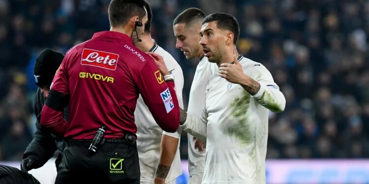 Lazio shpreh pakënaqësi për golin e Davis: “Kërkojmë trajtim me respekt, gabimet gjithmonë ndodhin vetëm ndaj nesh.”