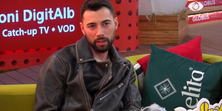 “Lorna tregon një qëndrim pozitiv, më pëlqen shumë”/ Seno dhe Angelo diskutojnë për të banuarit: Vajzat janë…