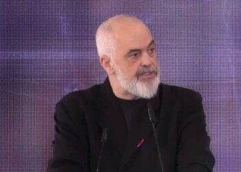 “Makina policie nuk do të jenë më të parkura në oborrin e shtëpisë”, Rama: Ata që tentuan të sabotuan projektin…