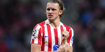 Manchester United fillon aktivitetet, “Djajtë e Kuq” në kërkim të ish-mesfushorit të Chelsea-t për merkaton e janarit.