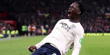 Manchester United “ngarkon”, West Ham siguron barazimin në minutat e fundit