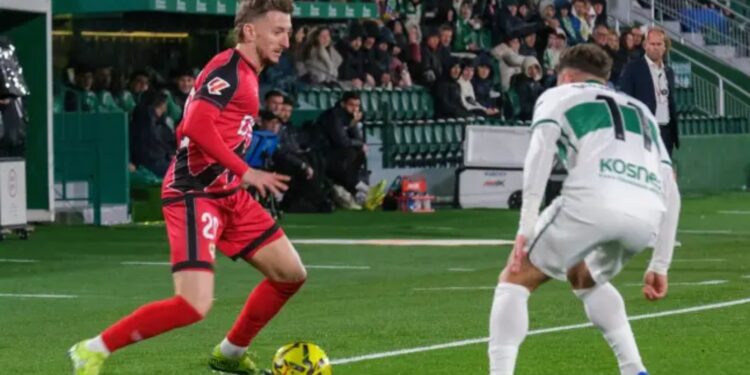 Mbrojtësi i Kombëtares humb ndeshjen e parë si titullar në La Liga për shkak të një dëmtimi.