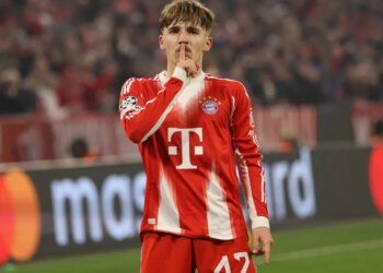 “Messi gjerman” po impresionon Europën, 17-vjeçari që po brilion me Bayernin thyen vazhdimisht rekorde në Champions/ Kane: Është e domosdoshme të jetë në Botëror