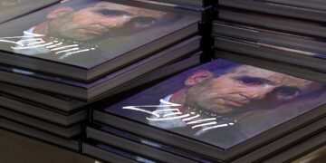 Monografia kushtuar Zajmit nga Oltsen Gripshi ofron një analizë të thelluar të piktorit, duke përfshirë 130 vepra nga zhanre të ndryshme.