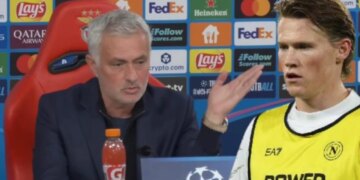Mourinho në fokus: “McTominay më dhuroi fanellën, si një shpërblim, pas vendosjes së Pogbas në stol për të!”