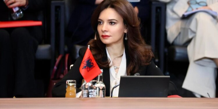 NATO Ministeriali: Shqipëria në Bruksel përfaqësohet nga Elisa Spiropali, ministra e Jashtme.