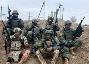 Nga Ukraina në Ballkan, The Telegraph paralajmëron: Militantët serb po planifikojnë një luftë të re, ndërsa Rusia u premton atyre… Kosovën.