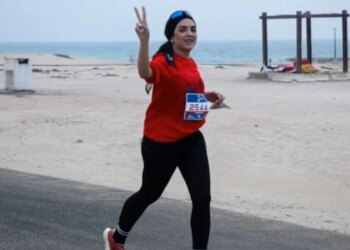 Një maratonë u organizua ku disa nga femrat pjesëmarrëse garuan pa hixhab, ndërsa autoritetet iraniane arrestojnë dy organizatoret.