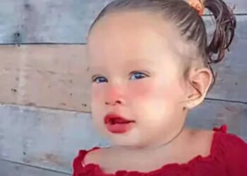 Një ngjarje e trishtë në Brazil: Një vajzë 2-vjeçare humb jetën pas rënies në lumë dhe sulmit nga piranjat.