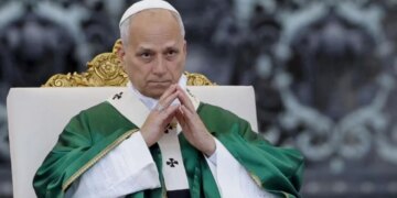 “Njerëzimi nën shtypje dhe përulje”, Papa Leone nga Roma: Të hapen dyert e shenjta për të rinjtë e dinjitetit.