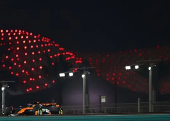 Norris me performancë të shkëlqyer në provat e lira, britaniku “sfidon” Verstappen dhe Piastrin para garës kryesore në Abu Dhabi.