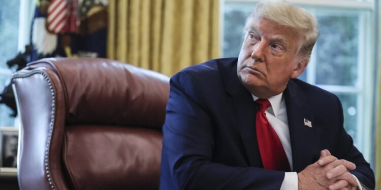 Operacionet në Karaibe po forcohen, Trump convokon sot ekipin e sigurisë kombëtare për situatën në Venezuelë.