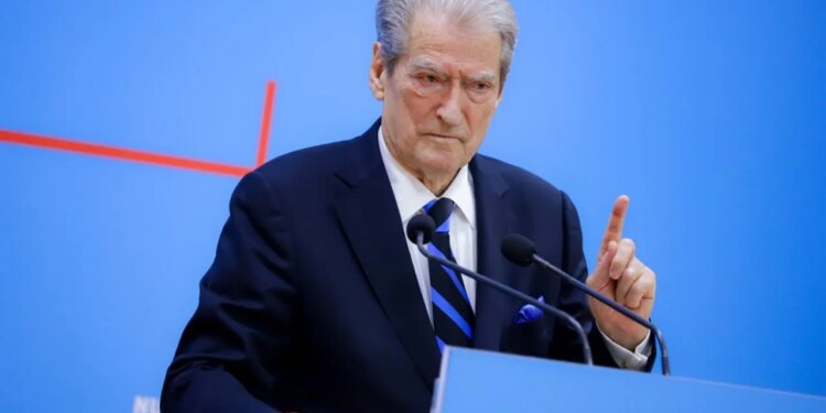 Opozita organizon protestë sot, Berisha nxitet për një pjesëmarrje të gjerë: Të realizohet një ndryshim si në Bangladesh dhe Nepal.