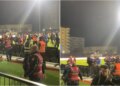 Pamje të reja nga ngjarja e Vlorës, momenti kur forcat e policisë ndërhyjnë për të parandaluar futjen e tifozëve në fushë.