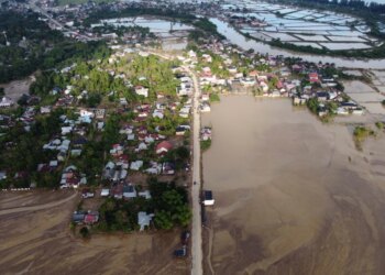 Përmbytje shkatërruese në Indonezi: 950 viktima dhe 270 persona të zhdukur