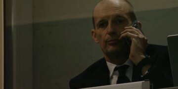 Përmes telefonatave të Allegrit, kuqezinjtë arritën të bëjnë ndryshimin e nevojshëm dhe ta kthejnë ndeshjen në dobi të tyre.