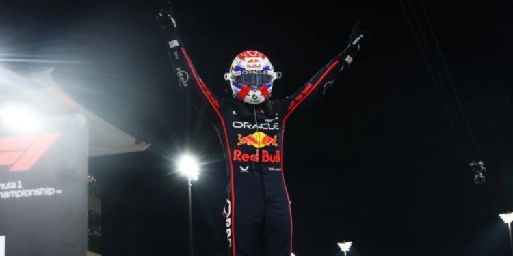 Pilotët e Formulës 1 arritën të fitojnë 365 milion dollarë vetëm nga pagat e tyre këtë sezon, me kampionin e botës të renditur të tretë, Norris, ndërsa Hamilton renditet i dyti.