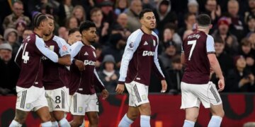 Premier League: Manchester United pëson një humbje tjetër, Aston Villa shënon fitore të rëndësishme.