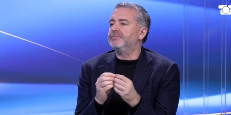 Qëndrimi 7-orësh i Belinda Ballukut në Kryeministri: Blendi Klosi në 'Shqipëria Live' raporton për takimin e Ulsi Manjës me Toni Gogun