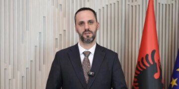 Qeveria shpall amnisti për fundvitin, 300 të burgosur fitojnë lirinë, ndërsa 900 të tjerë përfitojnë ulje dënimi.