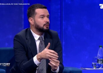 "Rama, ekspert në aktivizimin e SPAK-ut" / Curri në Top Story: Ai dhe Berisha po qëndrojnë në një marrëveshje për modifikimin e Kushtetutës.