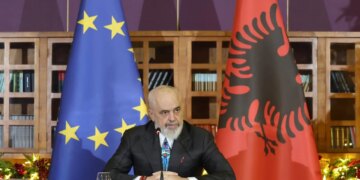 “Rama reagon ndaj protestave të PD: ‘SPAK nuk është opozita jote, unë në zyrë, PS në qeveri, të tjerët poshtë penxheres’”