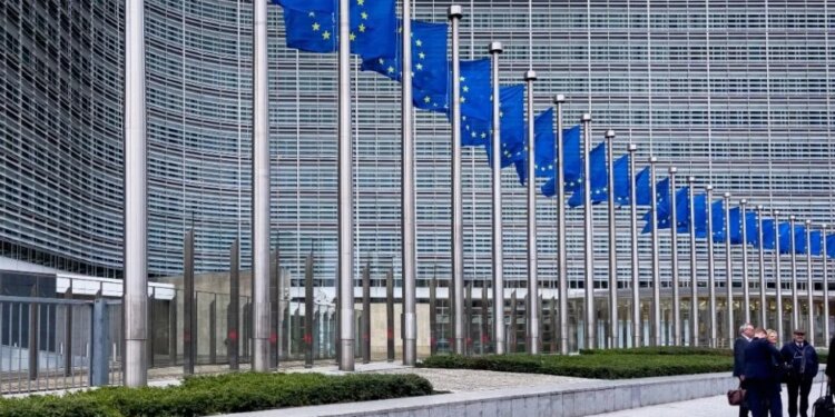 Reagimi i Europës ndaj strategjisë së re të sigurisë së Trump: Ndajmë përgjegjësinë për paqen