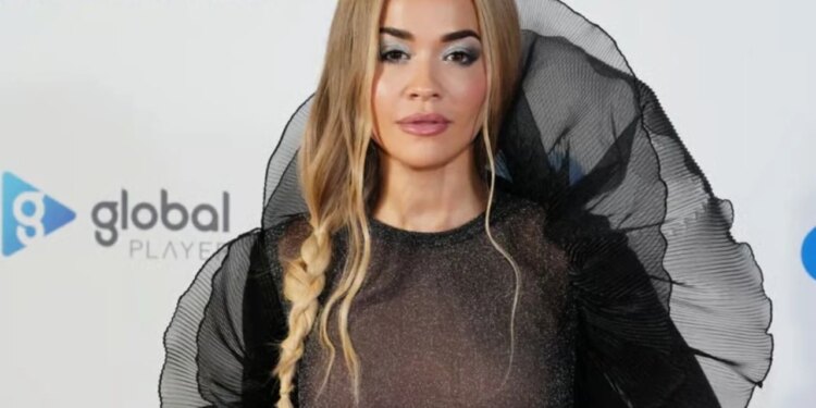 Rita Ora regjistron një fitim prej 5.5 milionë eurosh brenda vitit.