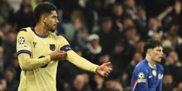 Ronald Araujo në vështirësi, i kërkon Barcelonës më shumë kohë për rikuperim psikologjik.